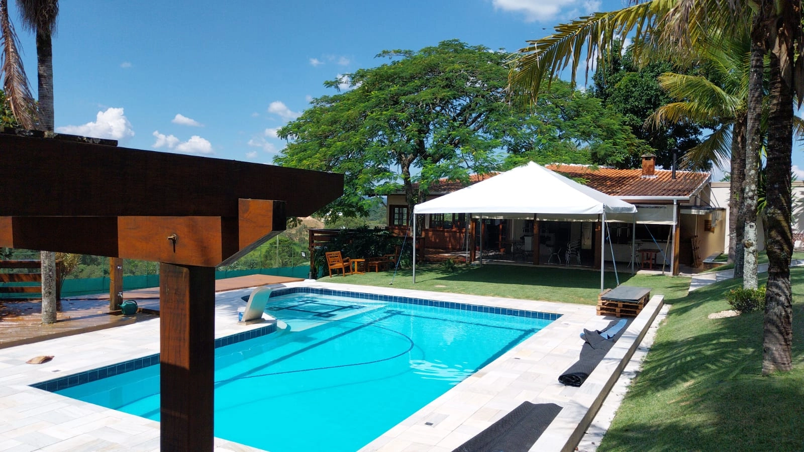 Napoli Tendas, aluguel de tendas, venda de tendas, eventos sociais, eventos corporativos, eventos institucionais, estruturas seguras, montagem profissional