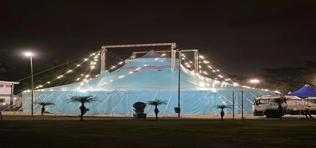 Napoli Tendas, aluguel de tendas, venda de tendas, eventos sociais, eventos corporativos, eventos institucionais, estruturas seguras, montagem profissional